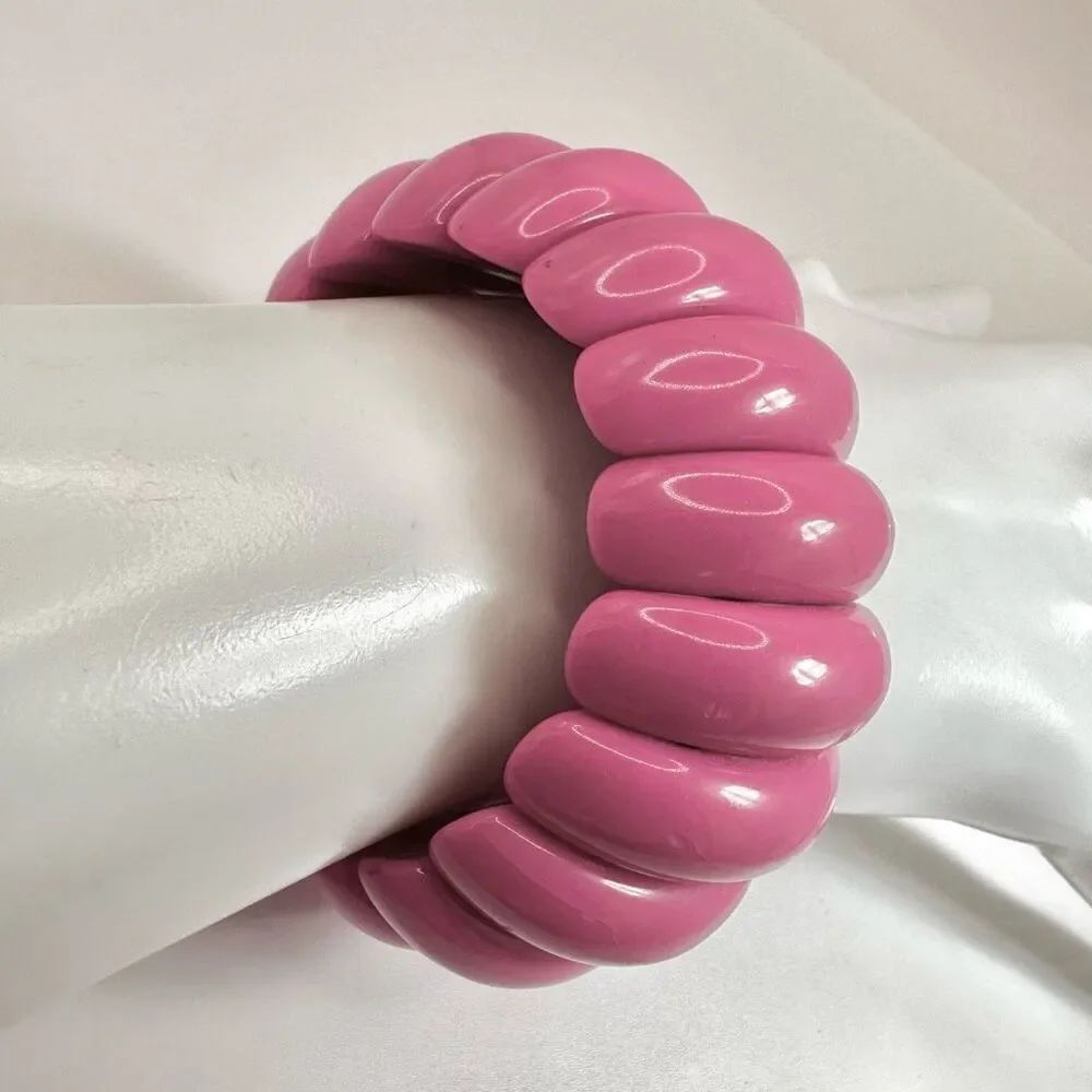 Pink stretchy wide bracelet